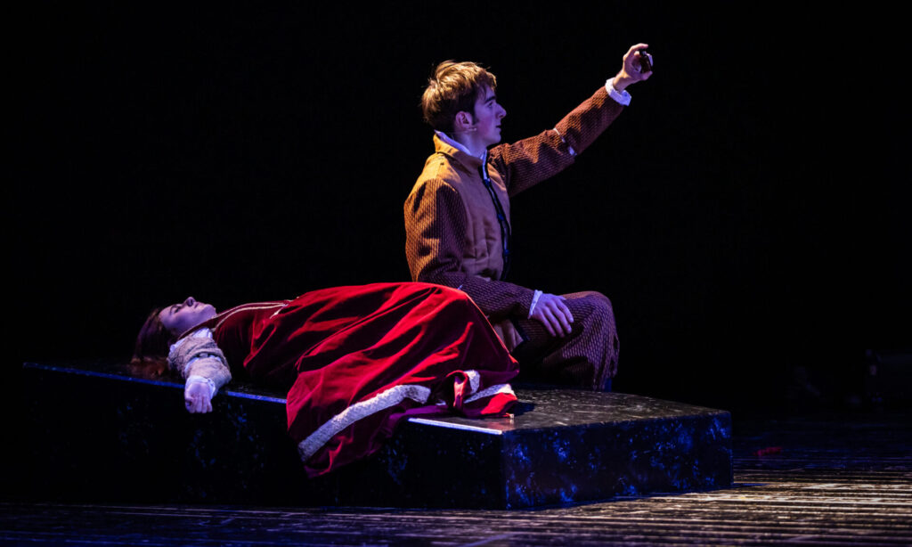 1200×1200 Edu RomeoJuliet 12